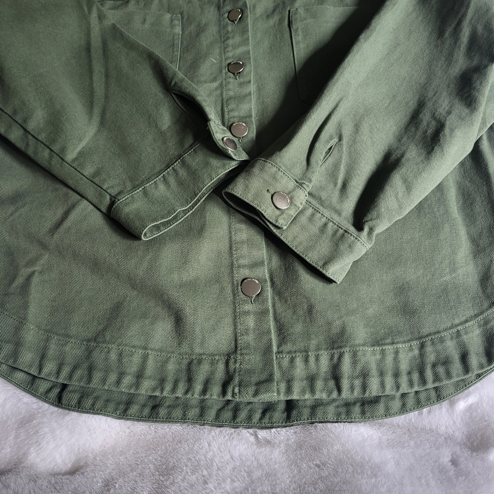 NWT Zara Button Down Cotton Overshirt With Jewel Applique - Picture 7 of 14